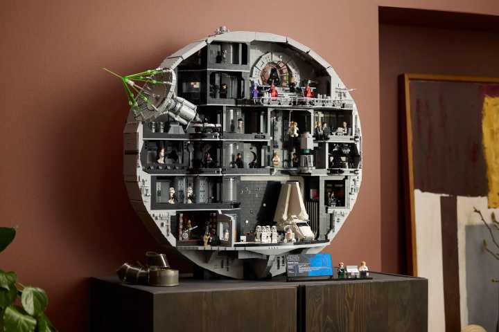 LEGO Unveils Star Wars Ultimate Collector Series Death Star Diorama
