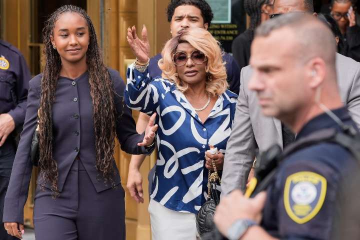 Madre de Diddy pide clemencia al juez antes de su sentencia