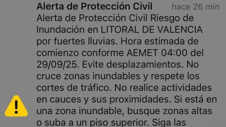 Protección Civil envía un mensaje Es-Alert avisando del riesgo de inundación por fuertes lluvias en Valencia y Castellón