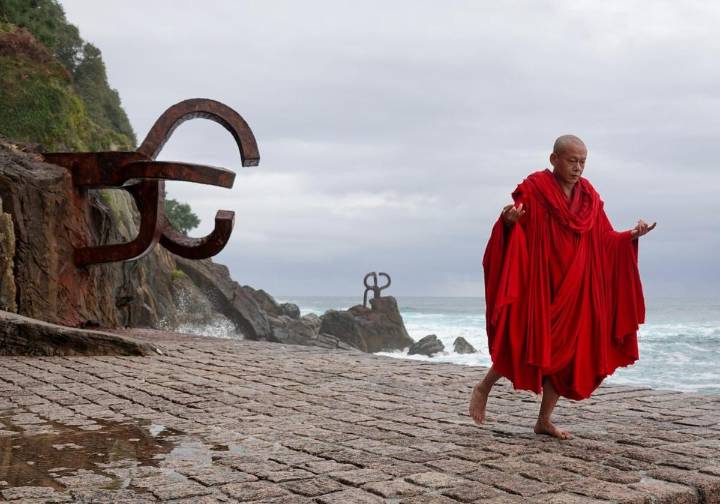 'El caminante' finaliza su paseo por Donostia