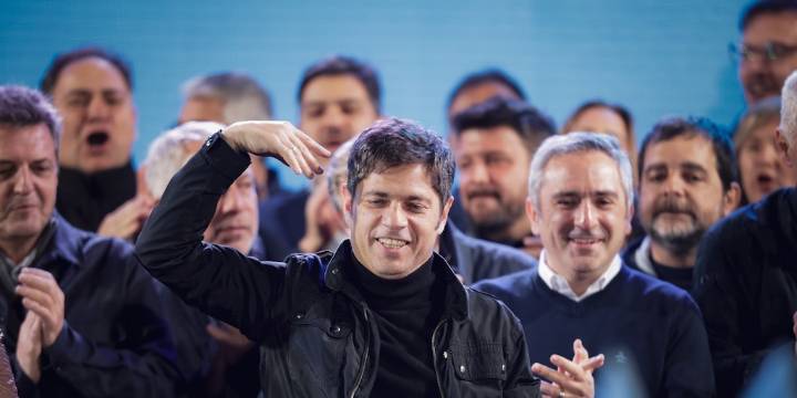 Reuniones en La Plata, campaña hacia octubre y llamados de líderes regionales: el día de Kicillof tras la victoria