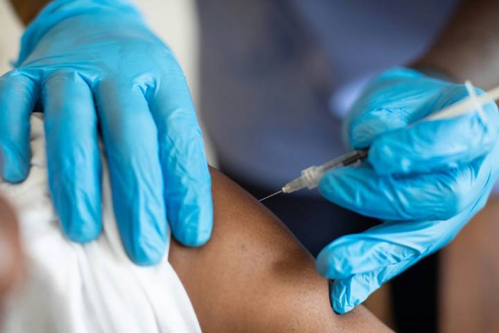 Burlington clinic used unsterilized needles for years, public health warns