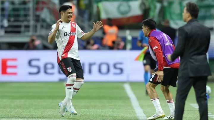 River le gana 1 a 0 a Palmeiras, empata la serie y va por la hazaña en Brasil