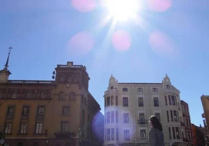 Sábado soleado pero con frío en León para celebrar San Froilán