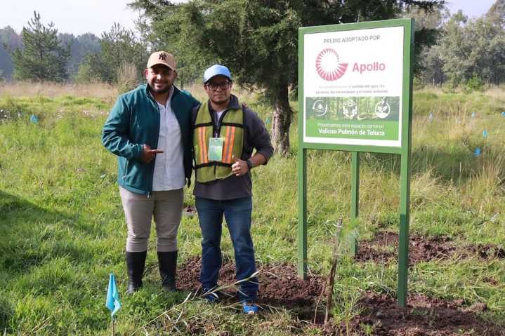 Química Apollo se suma a reforestación de predio en Toluca