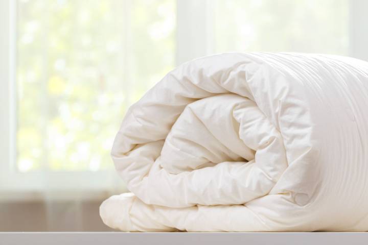 3 Ways to Clean a Comforter That Won’t Fit in Your Washing Machine