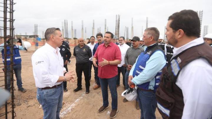 Al 10% parque para policías; visitó Cruz obra