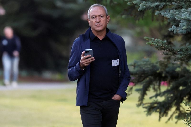 Egyptian billionaire Nassef Sawiris seeks to invest $50 billion in US infrastructure, FT reports