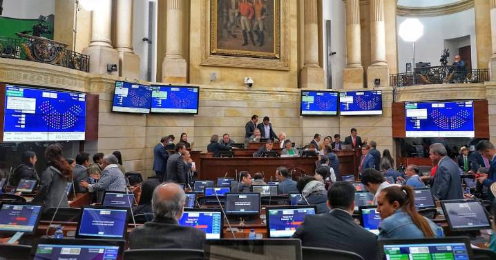 Colombia apuesta por una reforma tributaria fiscalista que inquieta a empresas y clase media