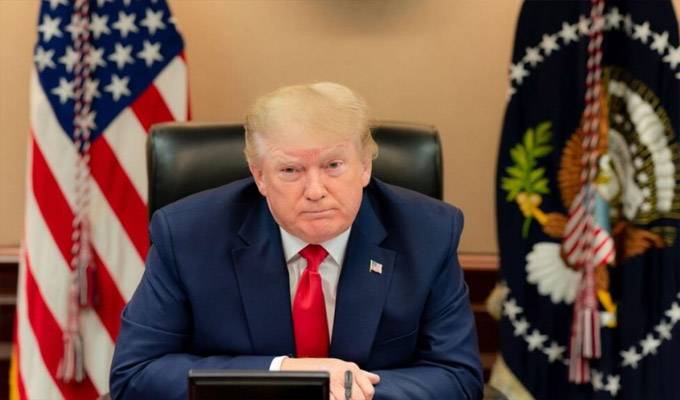 Donald Trump: Disparamos contra "un barco que transportaba droga" proveniente de Venezuela