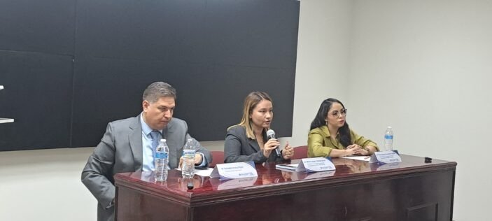 Alerta Fiscalía contra delincuentes suplantan identidad para pedir dinero