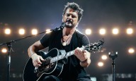 Ricardo Arjona anuncia su regreso a los escenarios