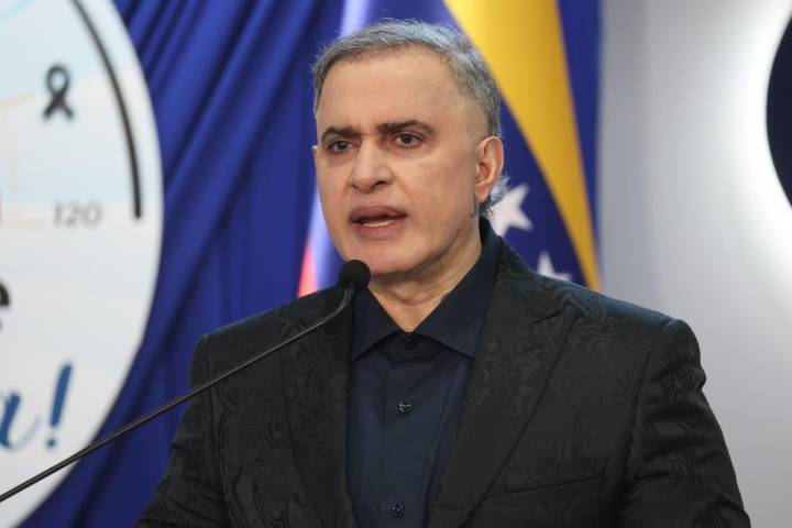 Fiscalía venezolana investiga a 14 funcionarios como parte de una operación anticorrupción