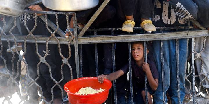 Así es el desplazamiento de los civiles en Gaza en medio de la nueva ofensiva de Israel: “La muerte es mejor”