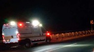 Tráiler choca una camioneta y la proyecta contra muro central en autopista Puebla