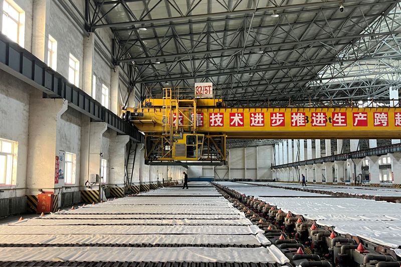 China studies how to regulate copper smelting capacity, industry association says