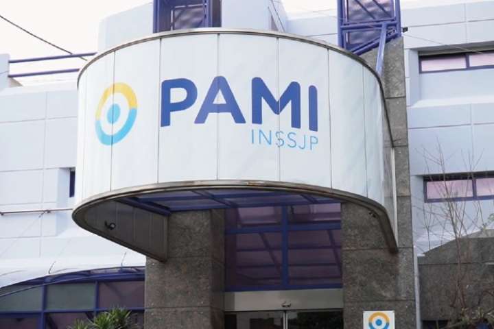 Denuncian que el PAMI compró lentes intraoculares por un valor cinco veces mayor al de mercado