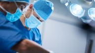 Cirugía cardiovascular: batallas a corazón abierto
