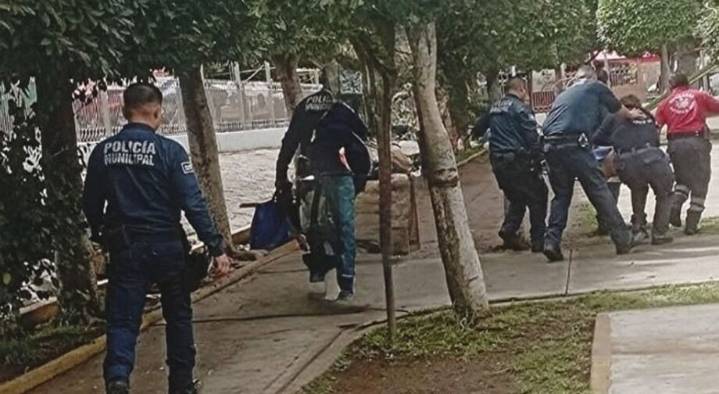 Mujer herida de 22 años es rescatada en los baños del Obelisco en Actopan