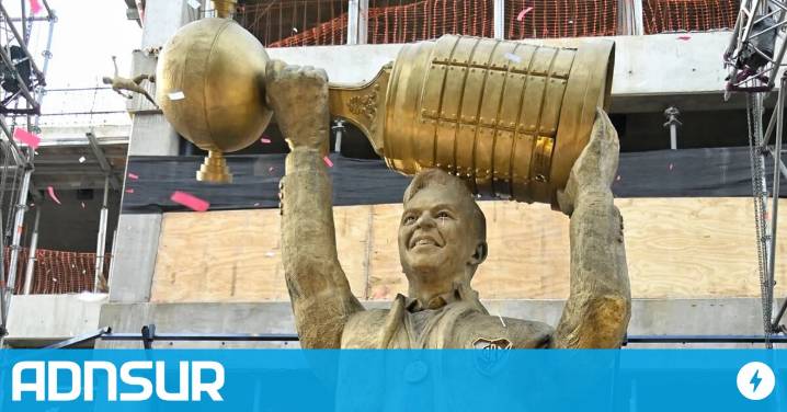 22:53 Polémica por la estatua de Gallardo: un candidato opositor la tildó de “mufa” antes de las elecciones en River