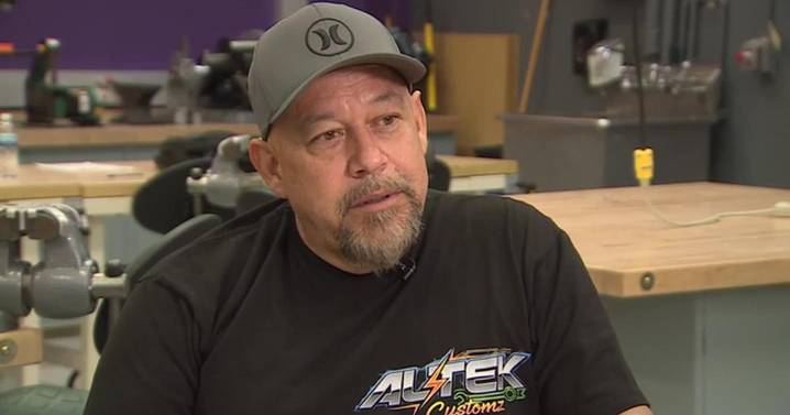 Mechatronics program sees rising interest from Latino students