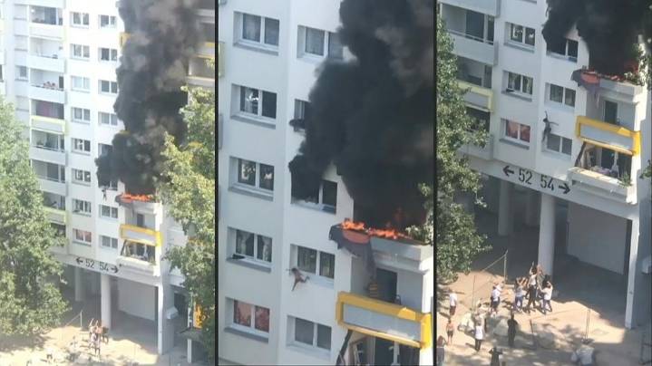 ¡Impactante! Niños saltan de un edificio para huir de las llamas en Francia (+Video)