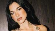 Las uñas estrellas que Dua Lipa pone de moda y rejuvenecen las manos al instante sin importar la edad
