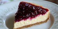 Cómo hacer cheesecake en casa: cuatro recetas fáciles e innovadoras
