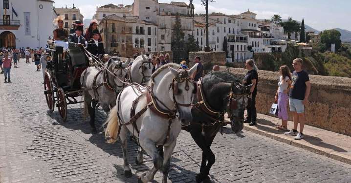 Los enganches se ponen a prueba por las calles de Ronda