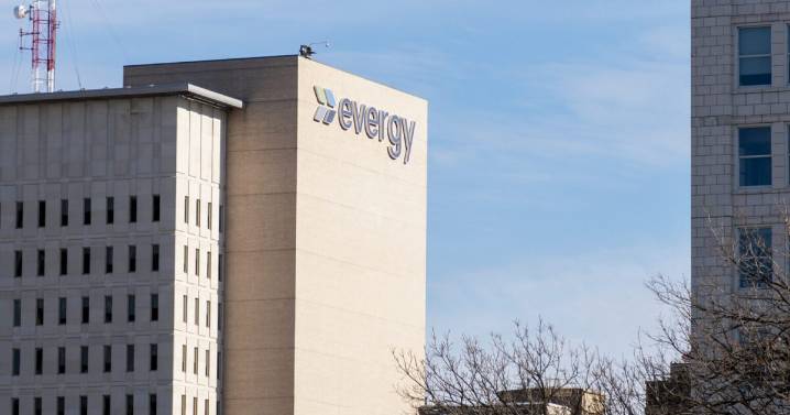 Evergy says federal changes won’t affect planned solar projects in Kansas and Missouri