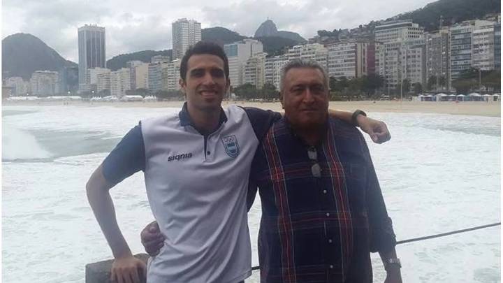 El pedido de justicia del nadador santafesino Gabriel Villagoiz por el brutal asesinato de su padre: "No nos abandonen"