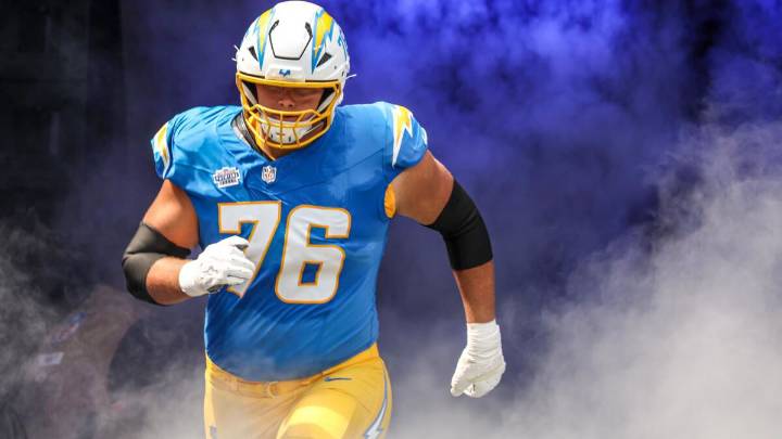 What Happened to Joe Alt? Chargers OT Carted Off After Injury vs. Giants Chargers face crisis as Joe Alt leaves game injured; what it means for their fragile offensive line and the season ahead. Shubh
