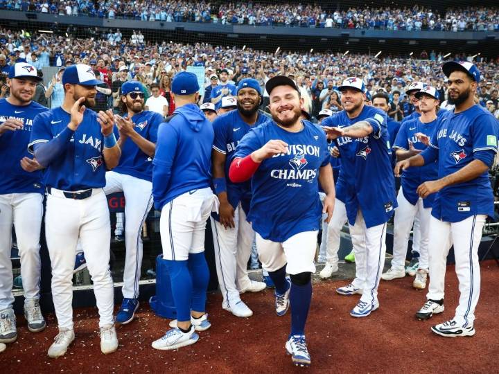 SIMMONS: How Alejandro Kirk's homers fit into Jays history