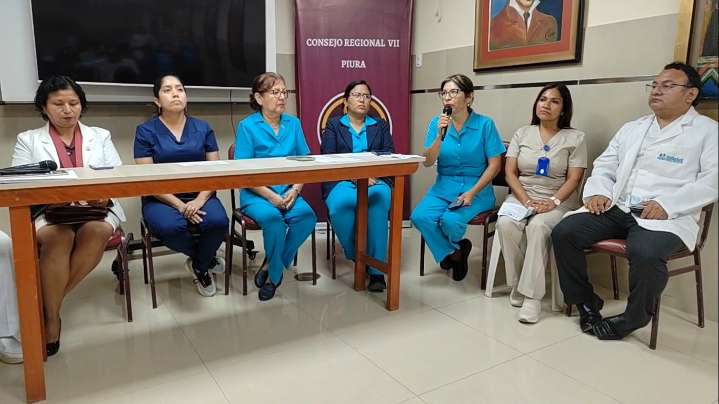 Trabajadores de EsSalud continúan en huelga nacional indefinida