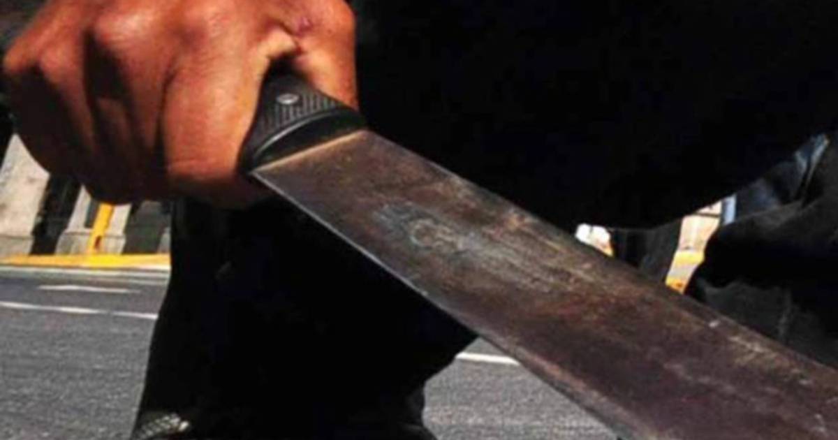 Macheteado al resistir un robo