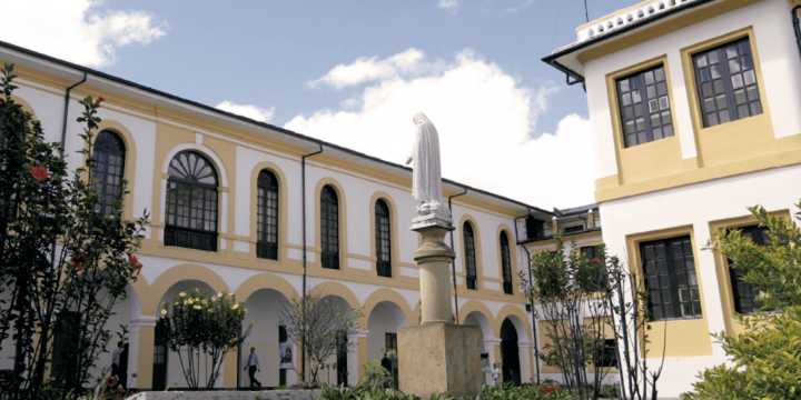 Hospital de San José de Bogotá dejará de atender a pacientes de la Nueva EPS a partir del 1 de diciembre: la deuda es multimillonaria