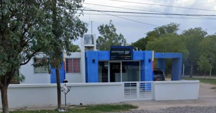 Quemaron una casa mientras dos hermanos dormían