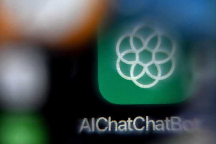 Is ChatGPT Down? Bot Fails to Generate Responses, Chat History Not Accessible