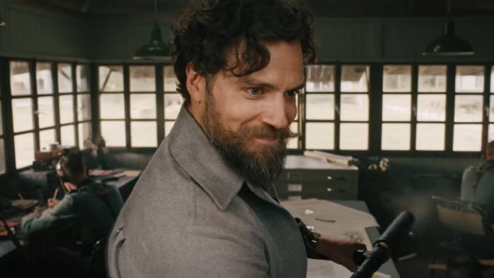 Henry Cavill Seemingly Breaks Silence On His Highlander Injury With A Poem And Photo Of His Leg