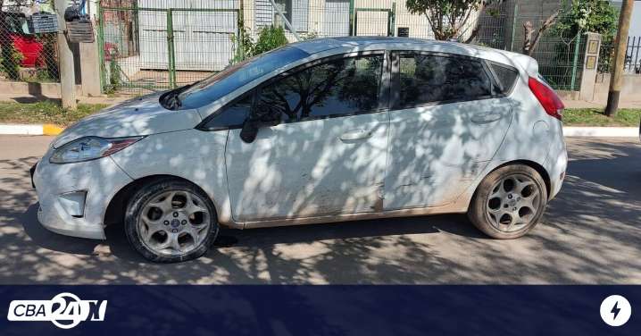 Córdoba: detienen a un hombre que huía en un auto robado