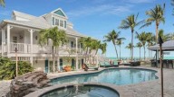 One fan to win Florida retreat with Boyz II Men experience