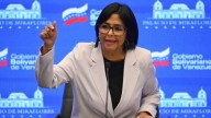 Delcy Rodríguez llama a no detener proceso productivo pese a las «amenazas»