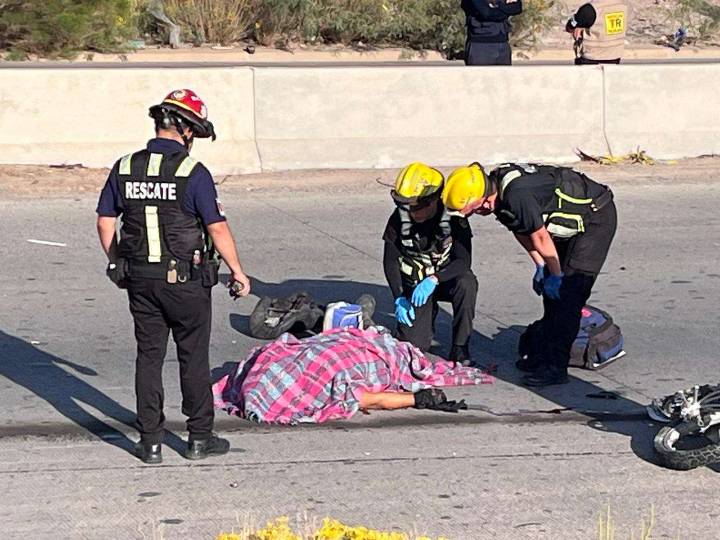 Muere motociclista al chocar en el Camino Real