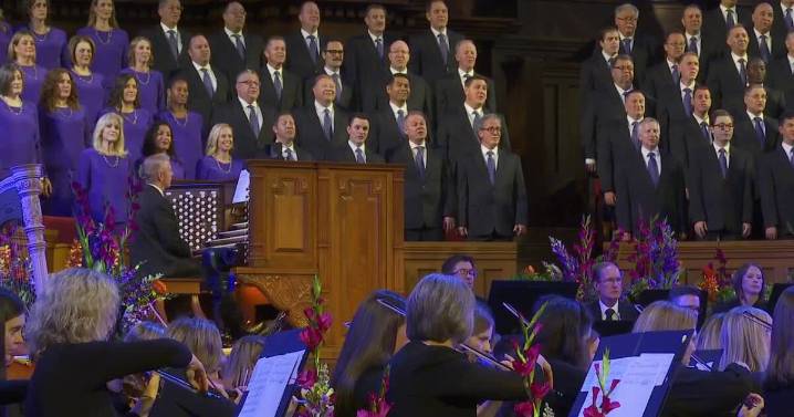Tabernacle Choir dedicates "Music & the Spoken Word" performance to Nelson