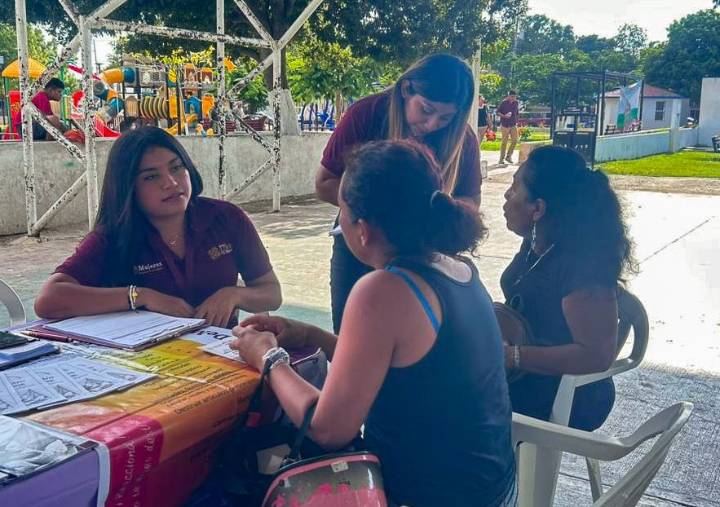LA UNIDAD MÓVIL “LA VIOLETA” DEL IMEC ACERCA SERVICIOS GRATUITOS A MUJERES DE CHAMPOTÓN