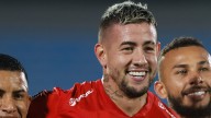 Escándalo mundial: Siete jugadores, entre ellos Rodrigo Holgado que juega en el fútbol colombiano, fueron sancionados un año por la FIFA