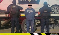 A punta de pistola roba auto a chofer de plataformas, fue detenido de inmediato