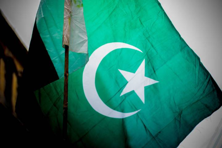 Pakistan says it killed 31 militants in the northwest as insurgents offer talks