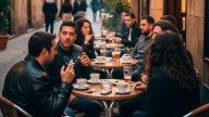 La hostelería critica que la nueva ley antitabaco convierta a los camareros en “vigilantes” de las terrazas