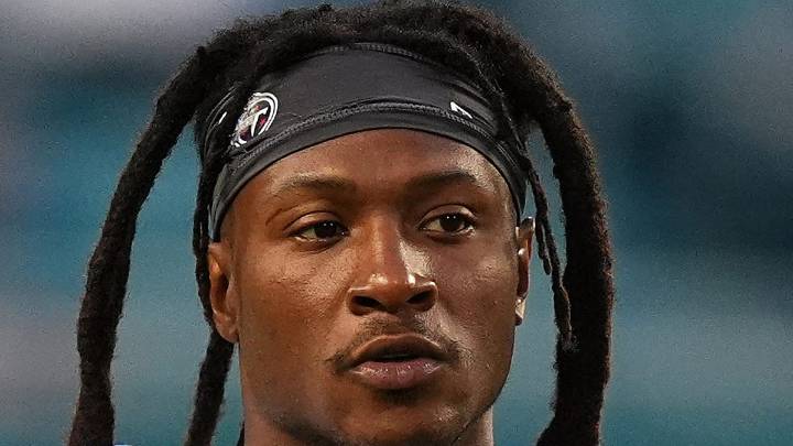 DeAndre Hopkins hauls in one-handed touchdown vs. Bills